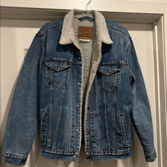Levi's Blue Sherpa-Lined Denim Jacket - Picture 1 of 11